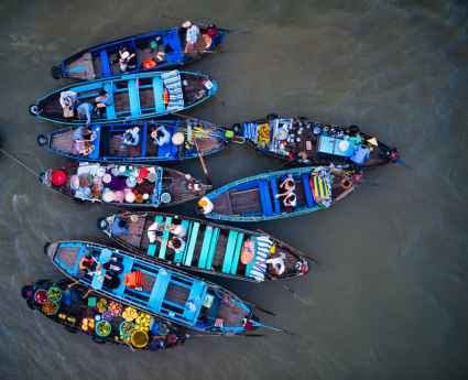 Food Sale on Wood boats